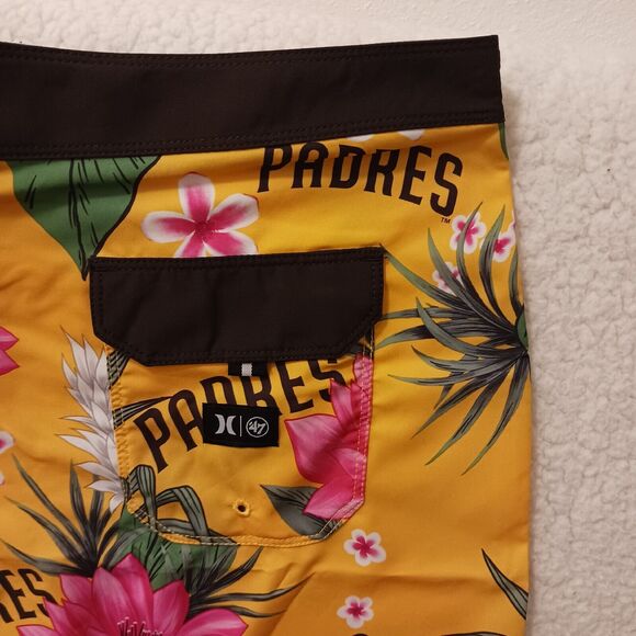 Hurley MLB Swim Trunks SAN DIEGO PADRES Mens Sz 36 Yellow Board Shorts Tropical - Picture 3 of 16